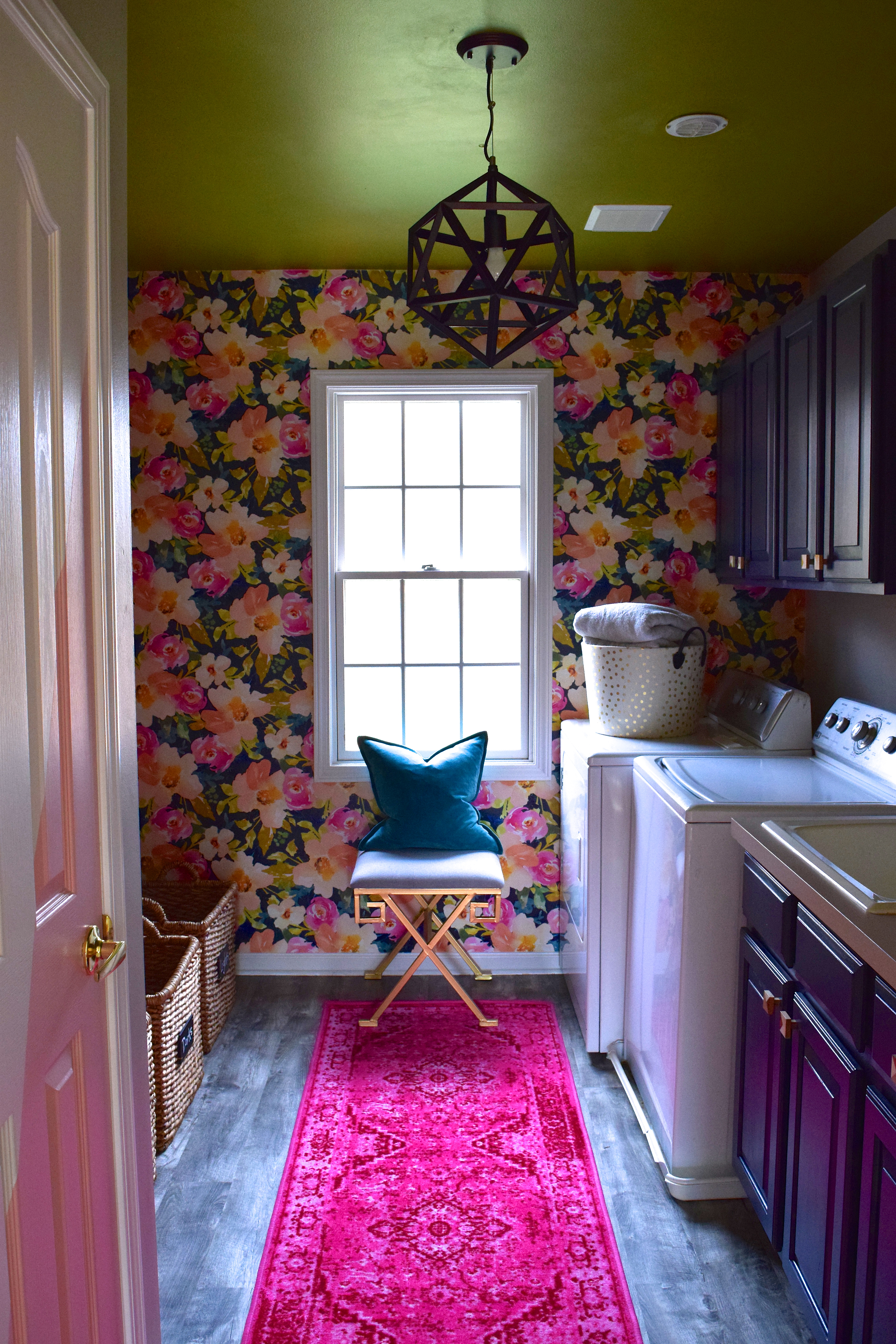 floral wallpaper laundry room